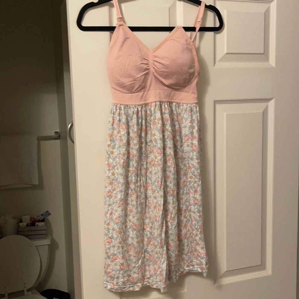 Maternity nightgown